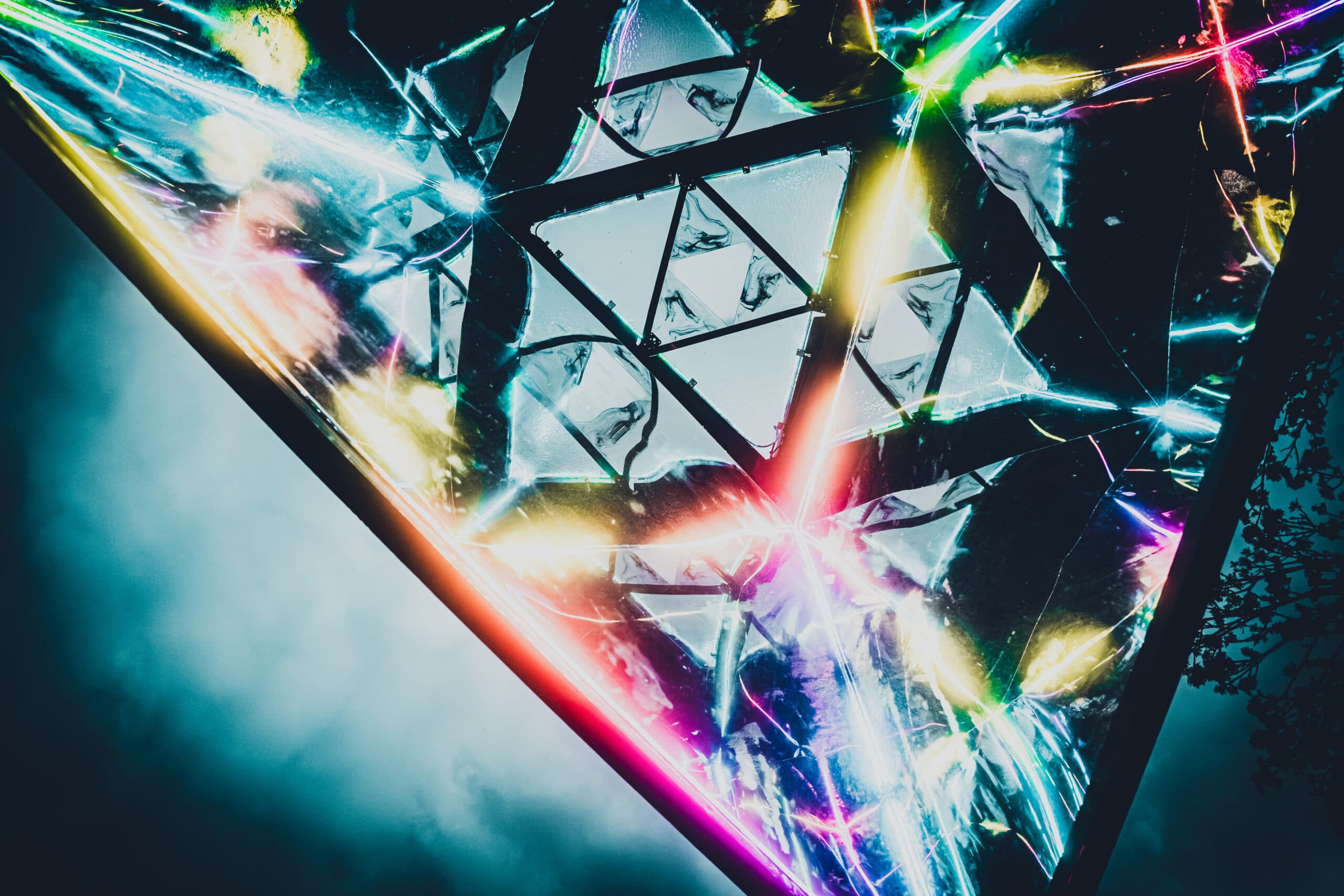 Schattenspiel mit bewegten Lichtquellen – Lichtkunst Festival Heidenheim